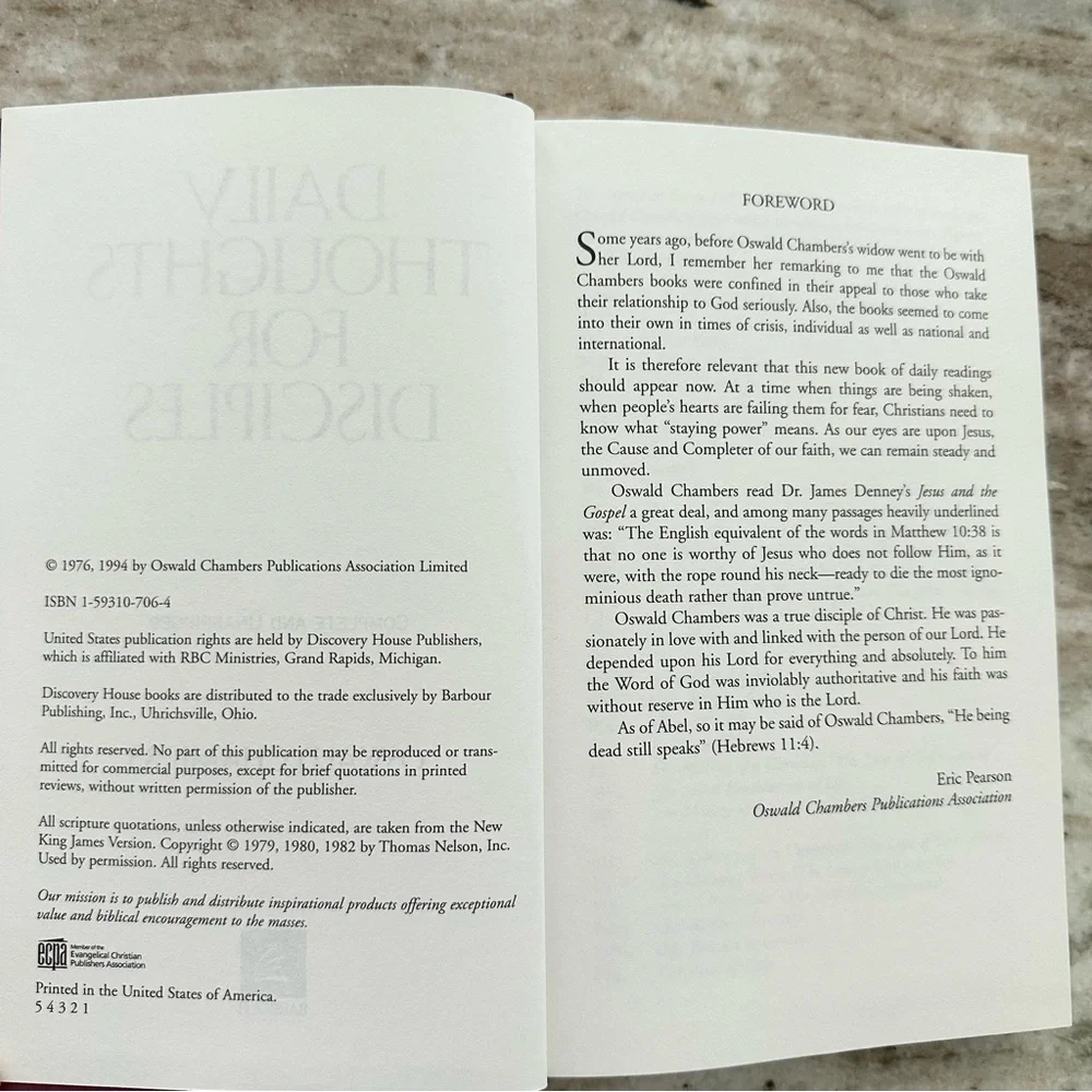Daily Thoughts For Disciples-Oswald Chambers Christian Library Faith Book